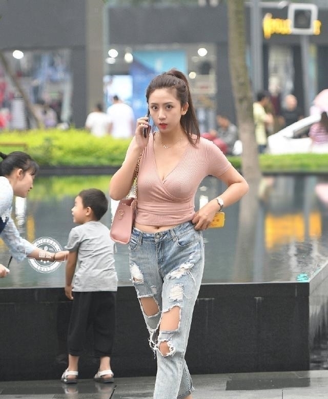  设计■虽为基础, 但不简单，街拍美女