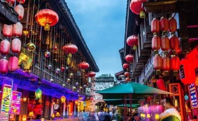  #全国#全国不夜城榜单 成都居中西部首位