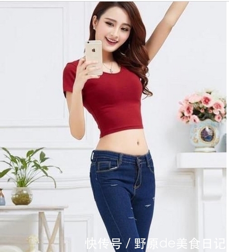 【 美女】时尚的穿衣搭配，尽显时尚潮流范！，气质美女紧身牛仔裤