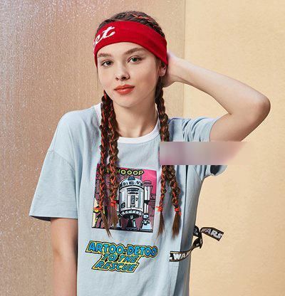 20岁中长发女生简约风脏辫发型来袭！