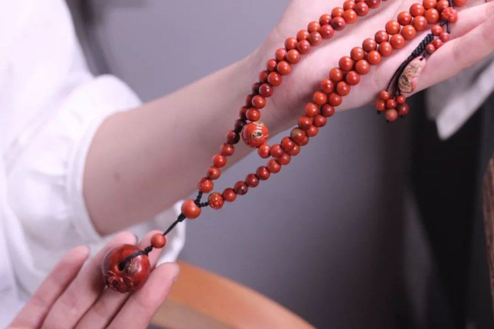 你真的会戴项链吗?献给精致女人的小秘密……