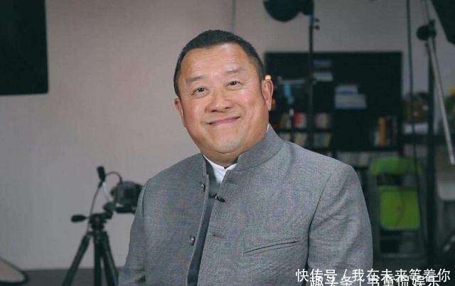  『女性』曾志伟大女儿已46岁，不结婚不生子皱纹疯长，越老越像曾志伟