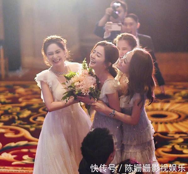 阿娇改口否认结婚，其实婚后第二天就已露出破绽，陈冠希也曾暗示