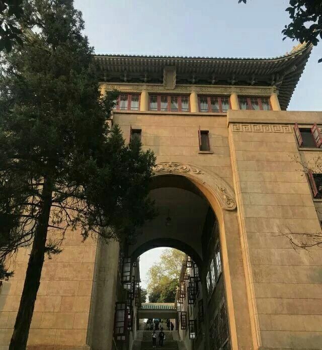 向往的大学之——国立武汉大学