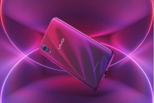 为了X23这一个全新理念，vivo将携手刘雯登陆纽约时装周