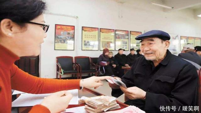  「老人」60周岁以上老人福利五大优待出台，比涨工资还开心谁能