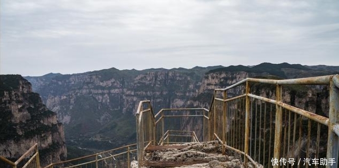山西出现个“郭亮村”，藏于“井底”上千年，想出村都要爬台阶！
