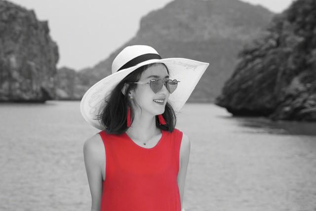 31岁赵丽颖如今私服衣品开挂,连衣裙穿出新花样,竟变得如此时髦