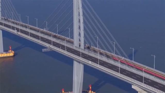 我国第一座大型悬索桥，耗资30亿建成，却成“堵车胜地”