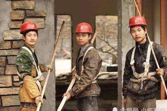 企业每月3000元的工资，为啥农民不愿干，而城里人愿意干？