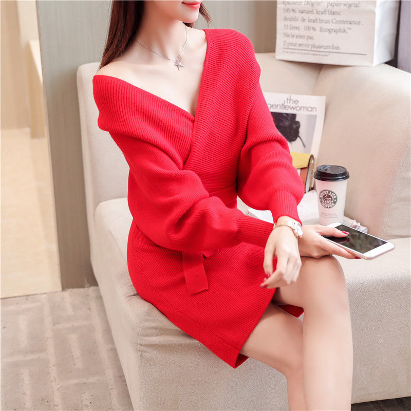 女人对裙子的热爱不仅仅是在夏天，秋天照样也可以穿上裙子美美哒