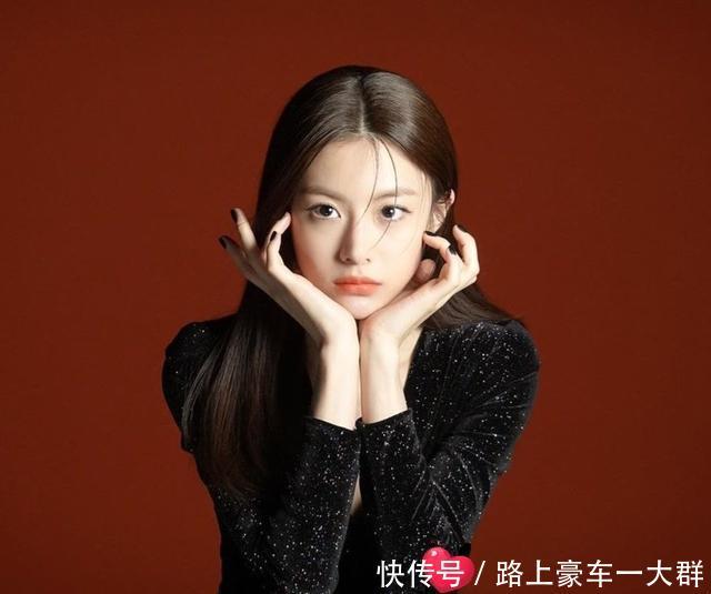 【高级】你是“高级脸”还是“网红脸”呢看看这四点就知道了,太准了!