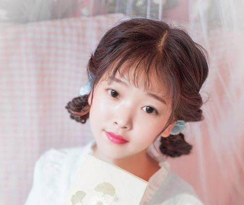 素颜时涂这5种口红颜色，会超级显白，黄皮想偷懒的妹子还等什么