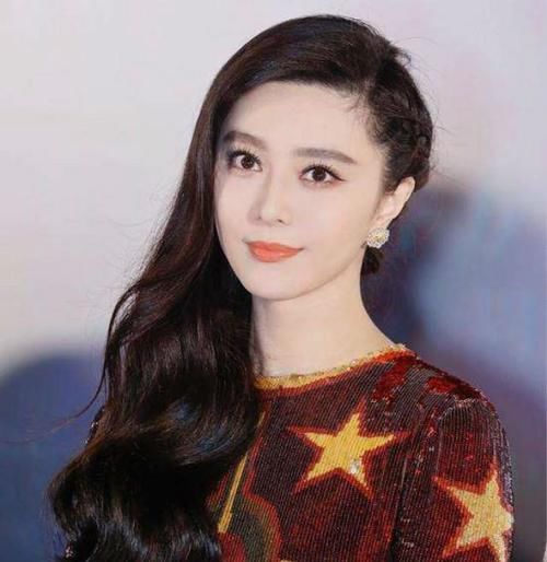  『鹅蛋脸』你适合长发、短发还是卷发？脸型决定发型，以后别再瞎剪了！