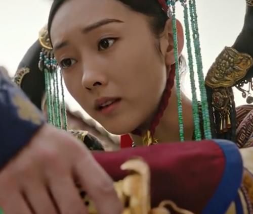 [见到]如懿传：甄嬛女儿胧月和亲后回宫，见到乾隆说了6个字，表明对哥哥的怨恨