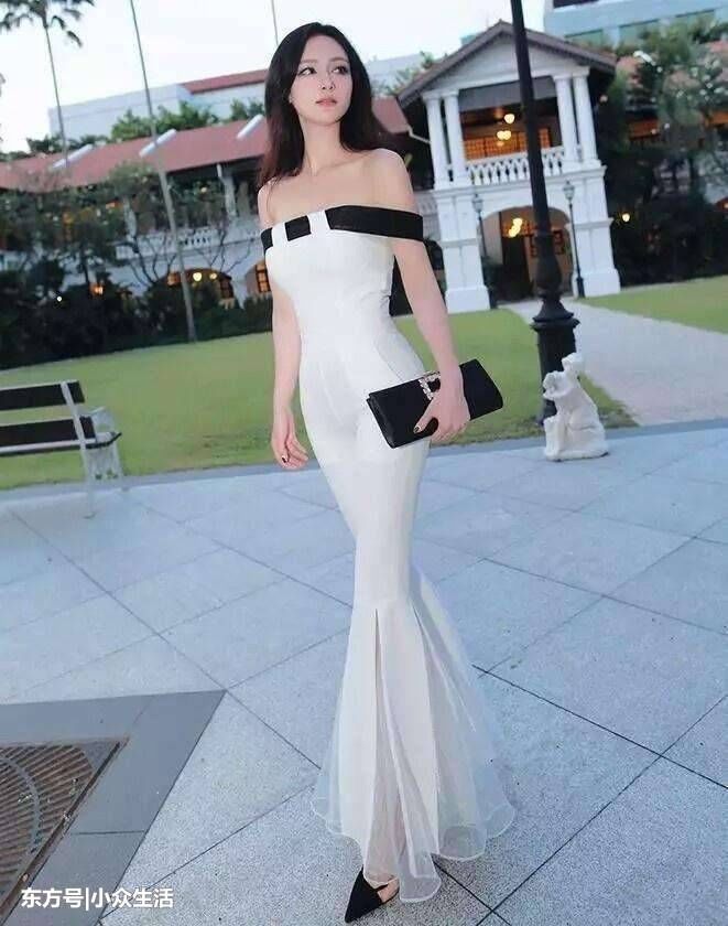 街拍:小姐姐紧身裤不仅端庄时尚, 还干净利落