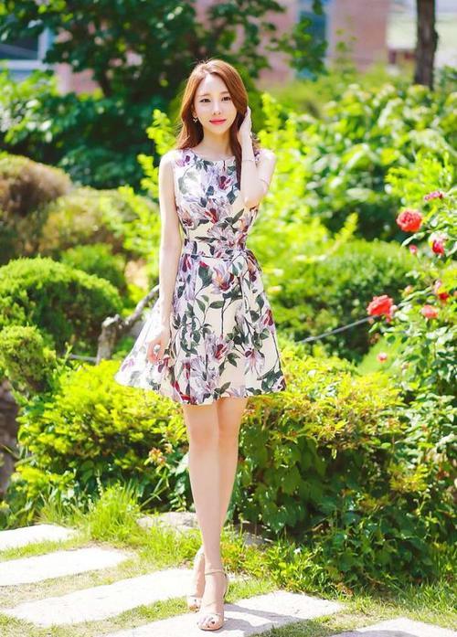 明艳舒畅的裙子，新潮又美观，秀出无法抗拒的美丽