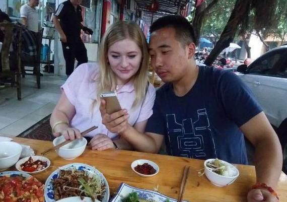 带洋媳妇回家的生活情况 t01bdd7102d64f1113a.jpg