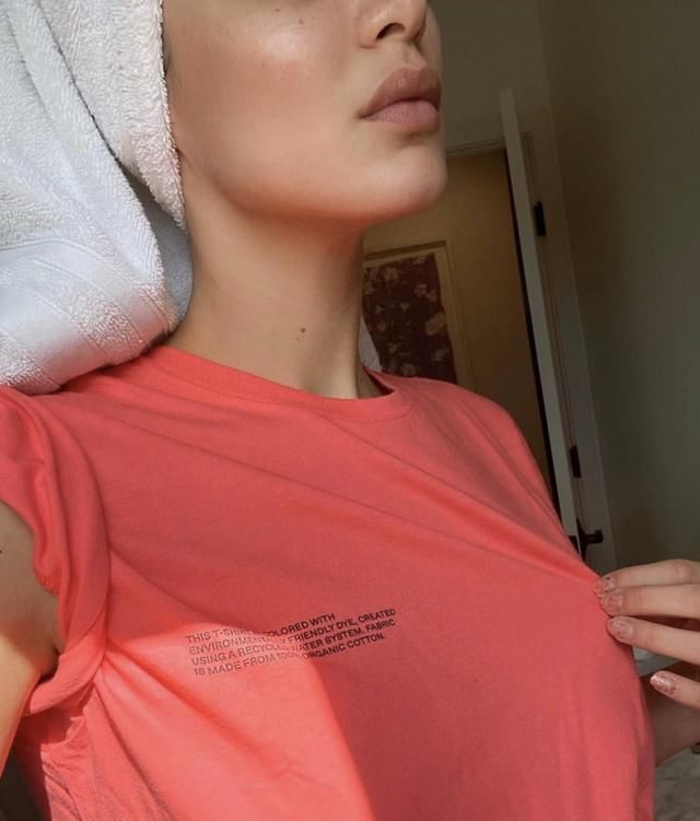 鳄梨种子■在家闭门不出的Bella Hadid,原来是在“搞绿色”?