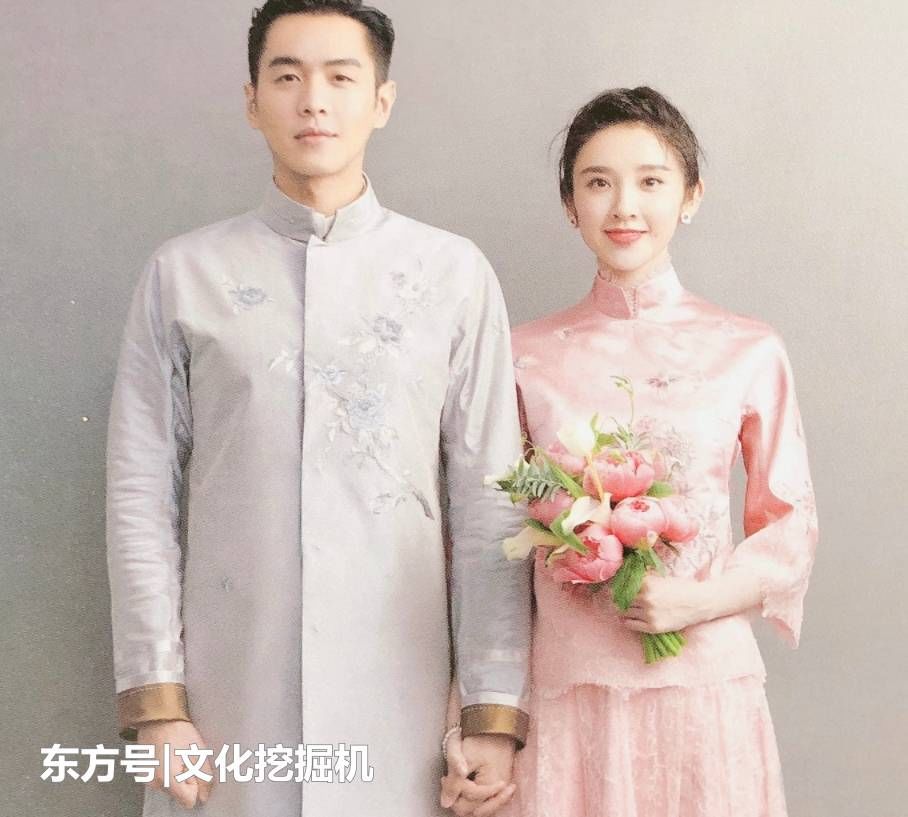 张若昀唐艺昕官宣结婚照,谁注意张若昀表情?藏