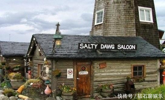 全球最土豪的酒吧,上千万钞票随意放,老板:要有困难可以随便用