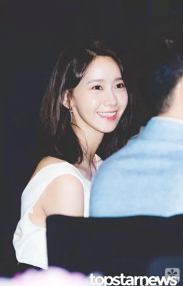 护肤｜雪莉发自拍白成一道光，但那些曾是黑皮肤的女明星是如何变