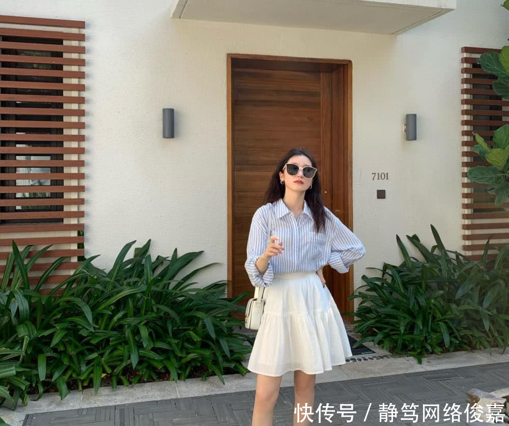 『搭法』别总穿“打底衫”了!看看衬衫的花式穿搭法,风格多变不过时