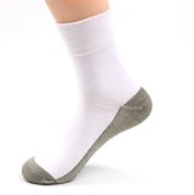 做个温雅的型男,小细节也不要错过袜子也要时尚帅气