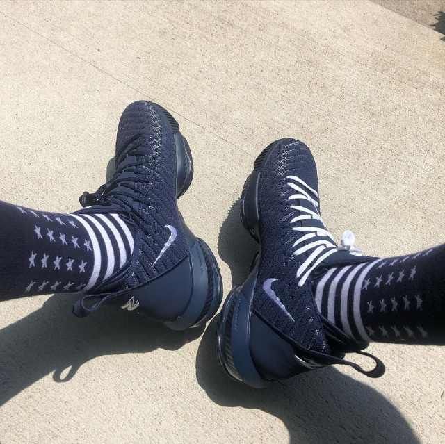  [Nike]Nike全新联名释出，隔壁Travis Scott馋哭了丨潮鞋上脚
