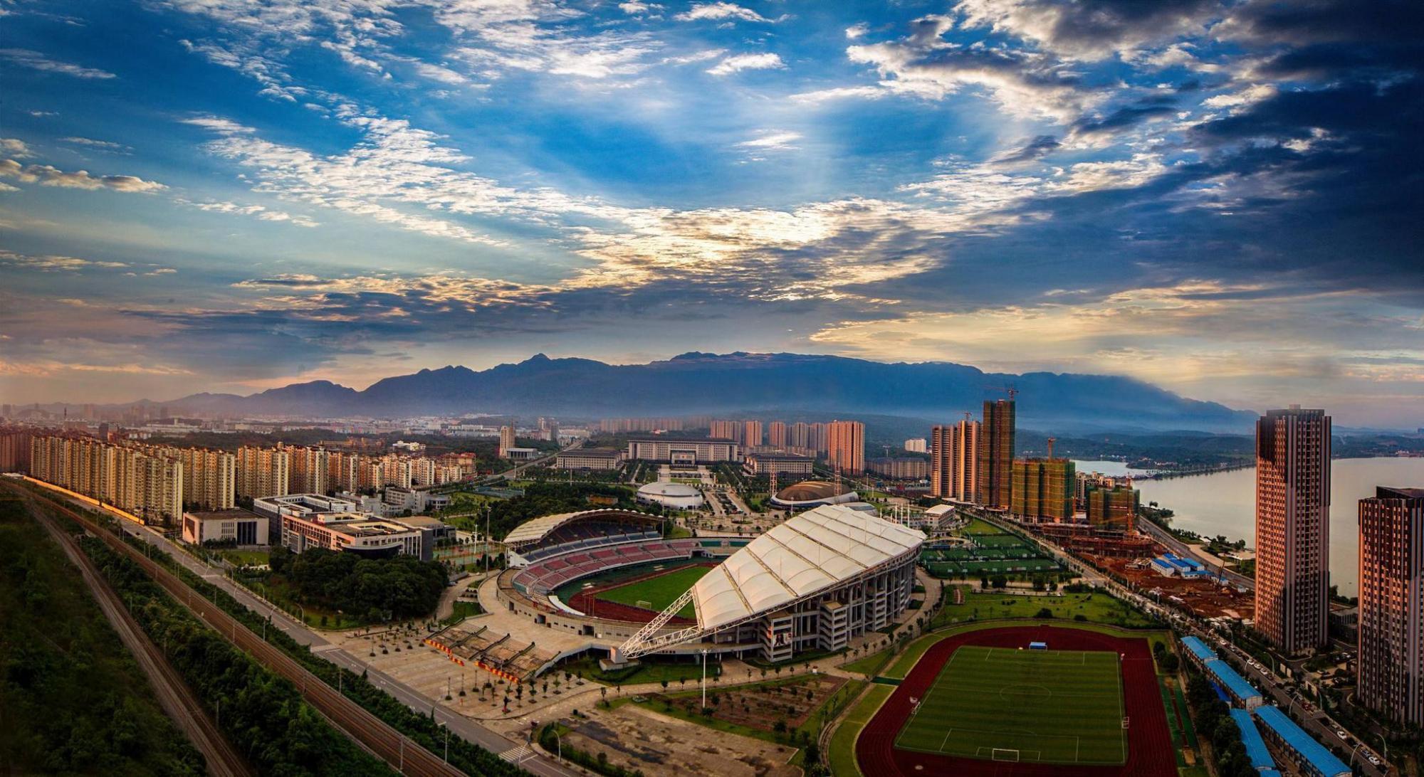  #上饶市#江西继南昌之后，又一座城市开始“发力”，素有八省通