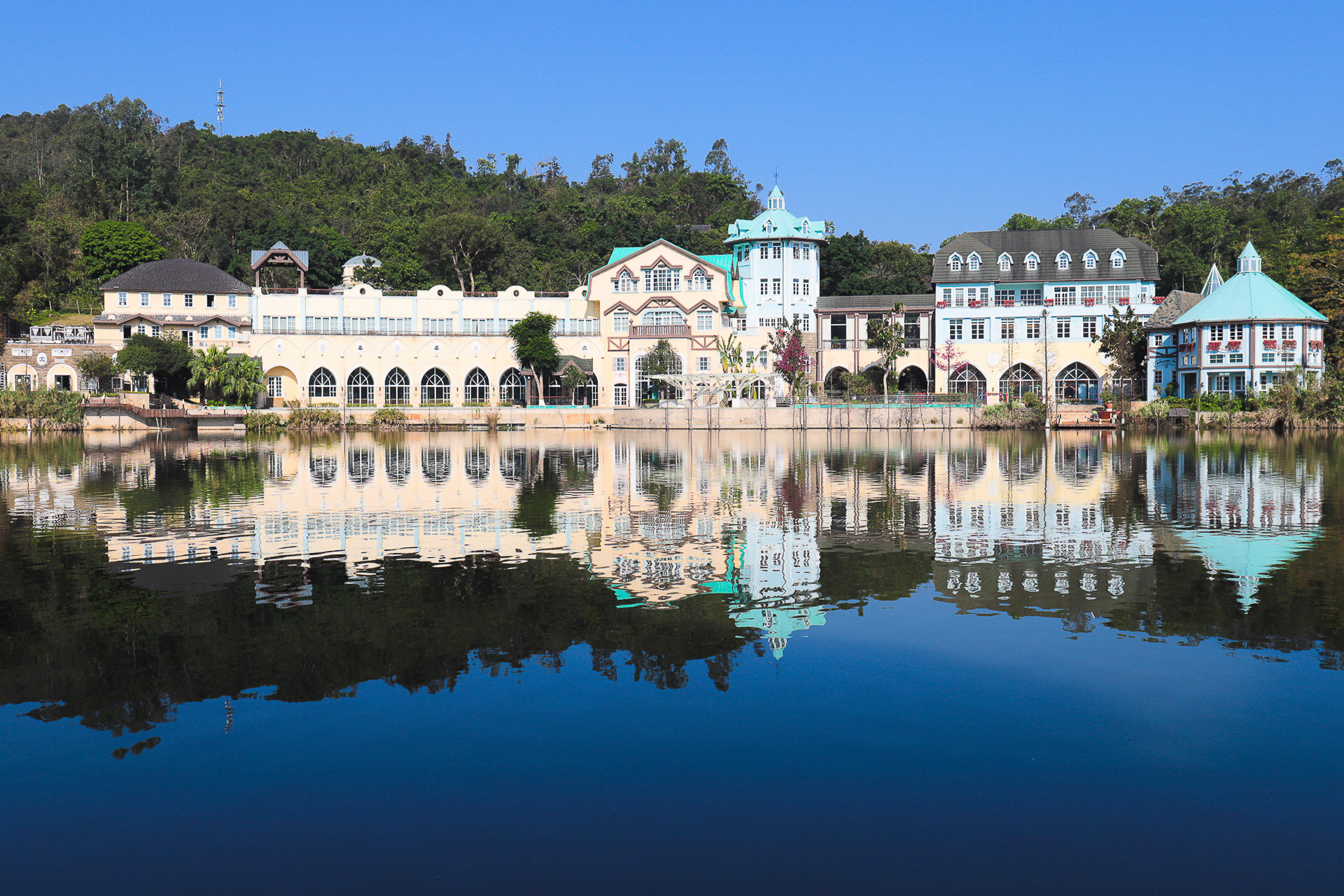 尽享深圳世外桃源的秘境之美,开启一段温泉之旅!