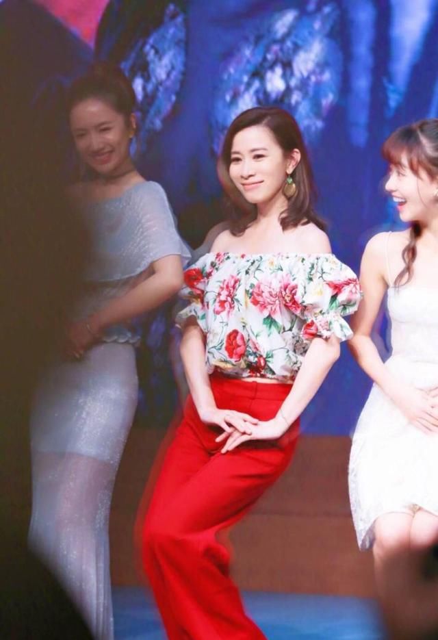 女人就是要跟余诗曼一样，貌美如花，和女汉子say拜