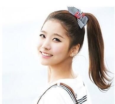 60秒钟绑出干净利落的马尾发型!