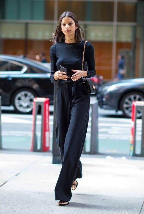 维密超模场外PK来一波!去试衣路上也要性感到喷血