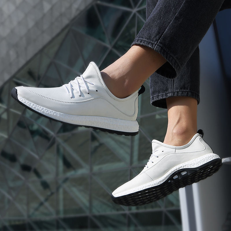 去年的鞋子落伍了!今年流行这些款，穿着轻松不累脚还十分透气