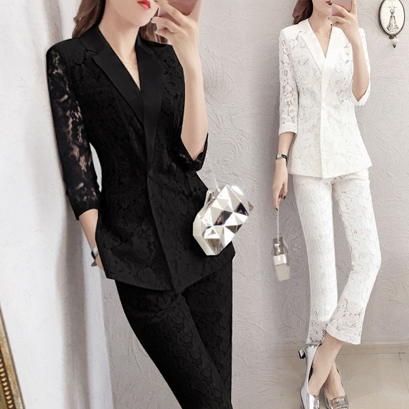 如果不差钱，别再穿烂大街裙子，瞧瞧下图这样穿，美的不可方物