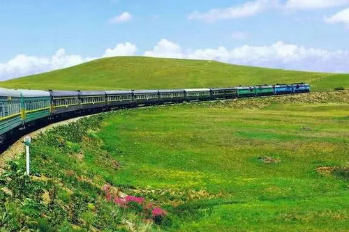 国内最贵的火车，光一张票就几千块，贵是贵了点但是物有所值