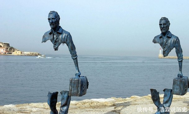 脑洞大开的神奇雕塑,看一下现实版的剪刀手是什么样子!