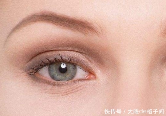 眉毛■眉毛种植多久消肿