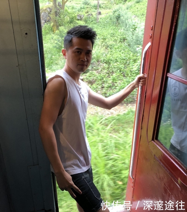 亚洲这个国家的火车都没有门,中国游客:从来没见过这样的火车