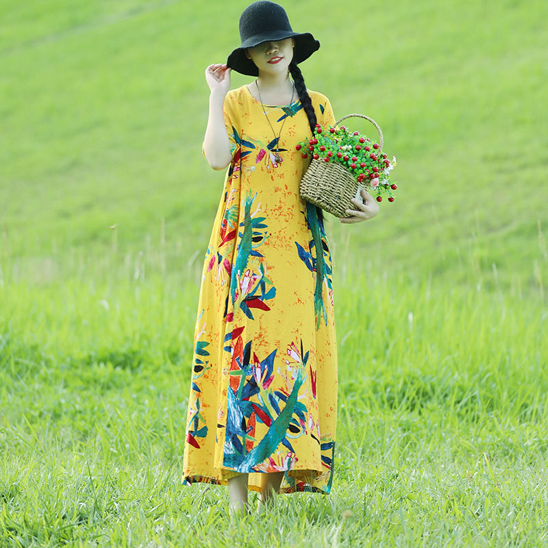 妈妈49岁，出门从不穿阔腿裤!只穿这洋气裙子，比旗袍甜美减龄