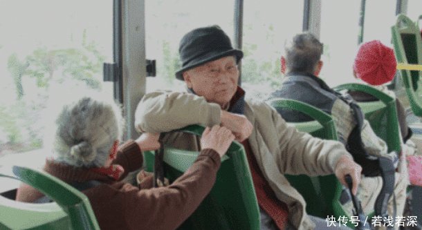  「取消」取消老年公交卡呼声越来越高，部分地区已经开始实施，