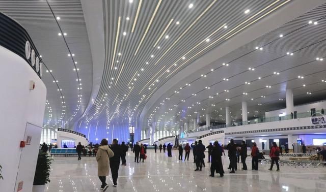 惊艳！全国地级市最大高铁站正式开放