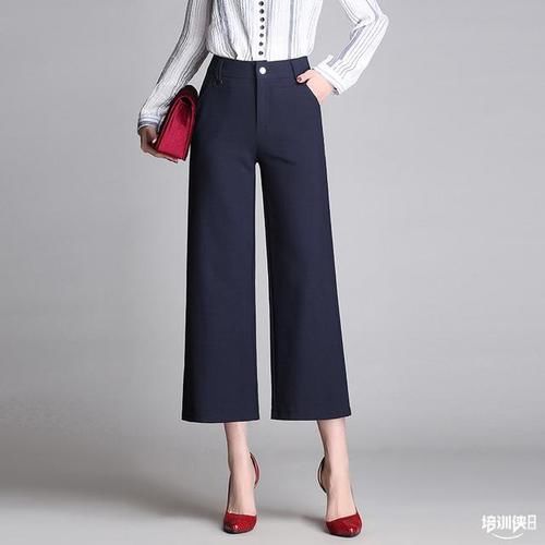 过时的裤子别穿了，今春流行这种阔腿裤，百搭洋气显气质