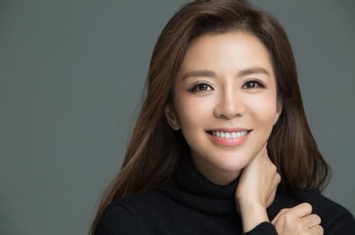 主持人朱迅对谣传自己患癌事件终于忍不住发声，怒斥造谣者