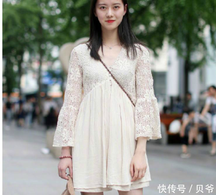 街拍美女，小姐姐，看一眼就让你欲罢不能，你喜欢哪个