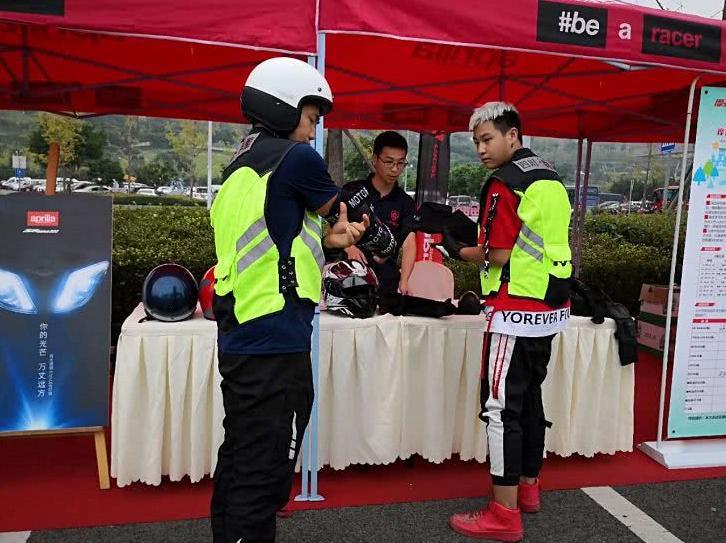 踏板玩绕桩也就算了，ADV居然也来！