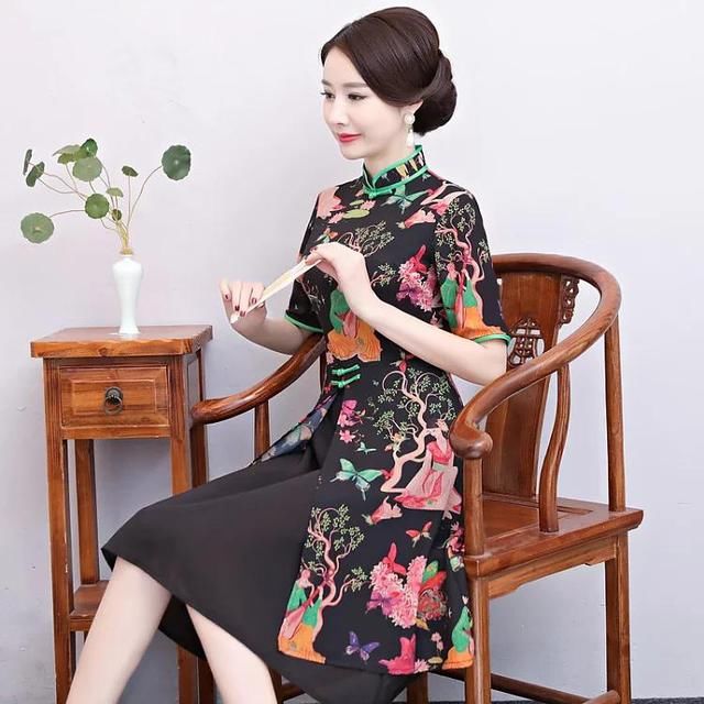 宽松中袖旗袍，轻松驾驭，增添女人韵味儿！