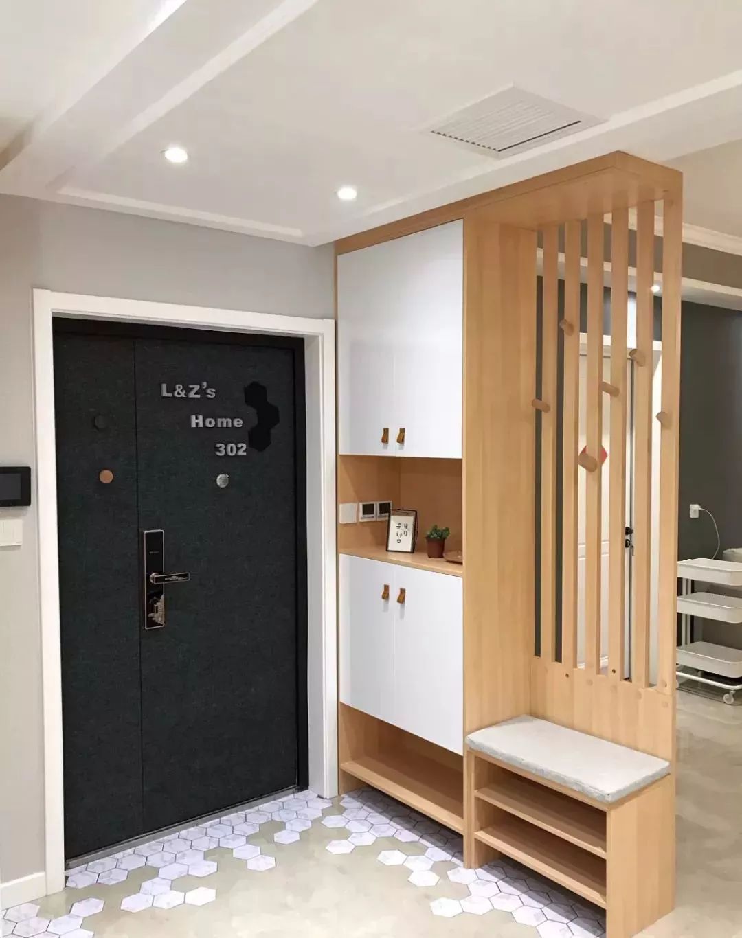  『实用』鞋柜+换鞋凳组合，实用又美观！