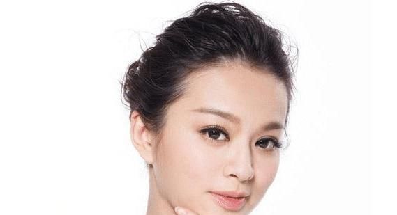  皮肤■赶走烦人黑头，远离草莓鼻，这些简单实用的办法一学就会